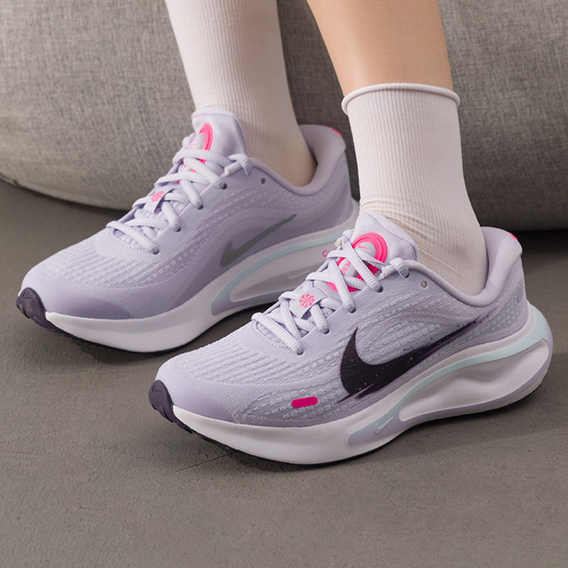 Lightweight Road Running Shoes - รองเท้าผู้หญิง Nike รุ่นดั้งเดิม น้ำหนักเบา รองเท้าวิ่งบนถนน ระบายอากาศได้ดี