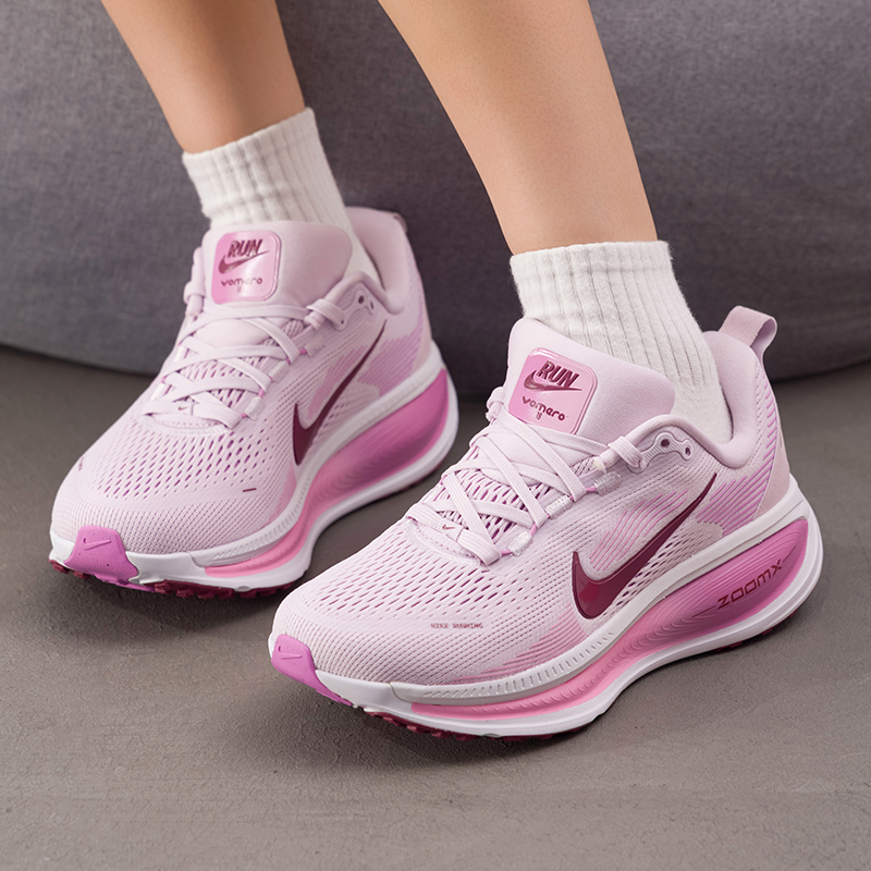 รองเท้าผู้หญิง Nike รุ่นดั้งเด - Lightweight Road Running Shoes บทวิจารณ์และราคา
