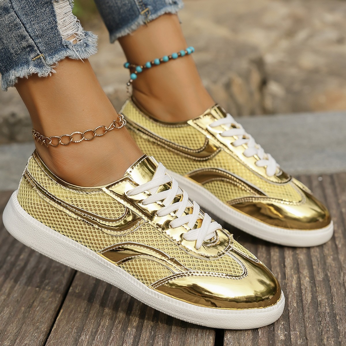 รองเท้าผ้าใบสตรีใหม่ระบายอากาศ - Knit Fabric Lace Up Sneakers บทวิจารณ์และราคา