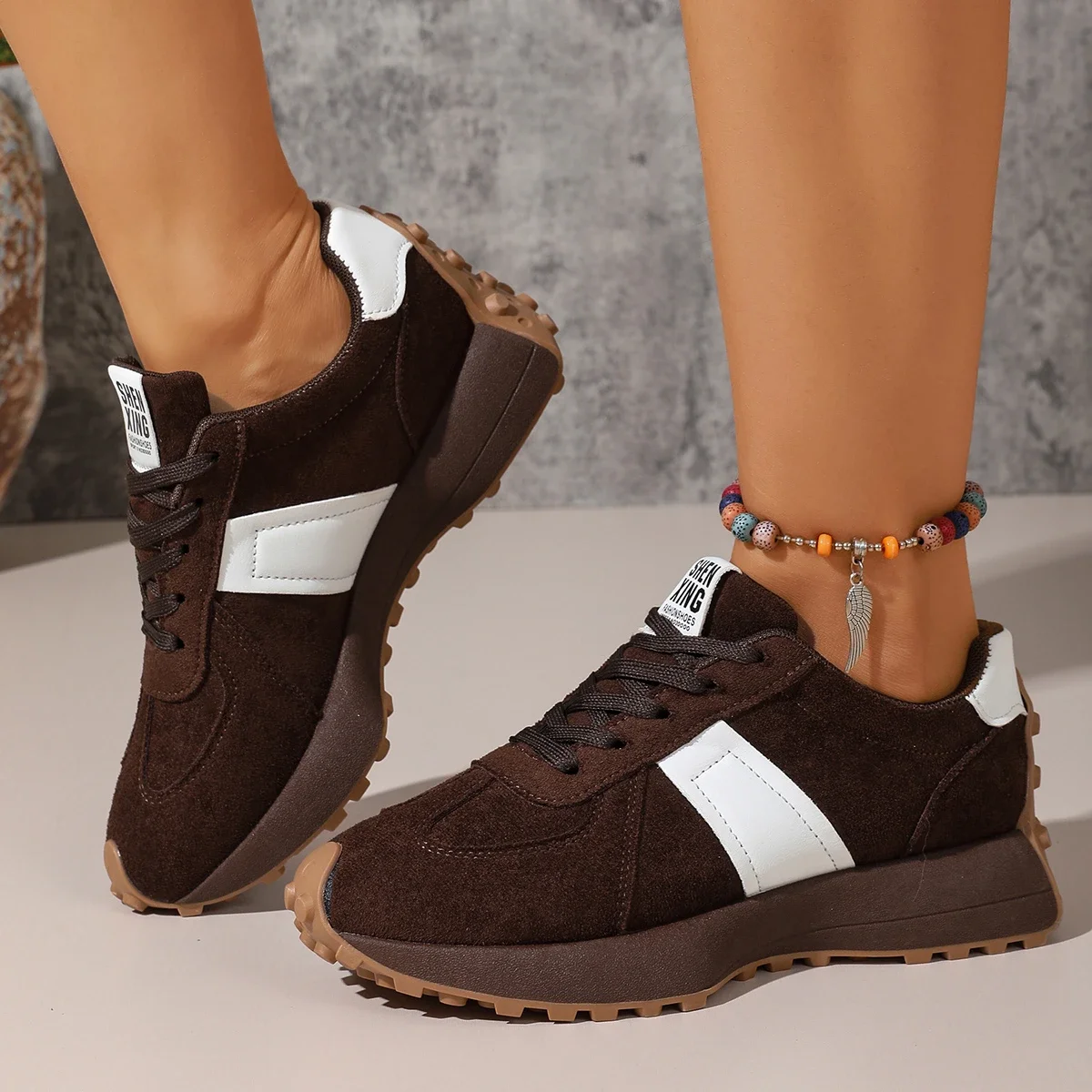 รองเท้าผ้าใบผู้หญิงรุ่นใหม่ปี  - Running Shoes บทวิจารณ์และราคา