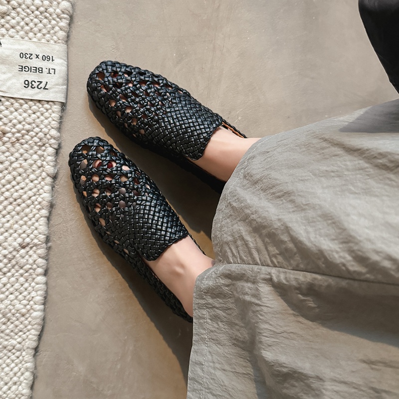 รองเท้าสานหนังแท้แฟชั่นสุดฮิตป - Sandals บทวิจารณ์และราคา